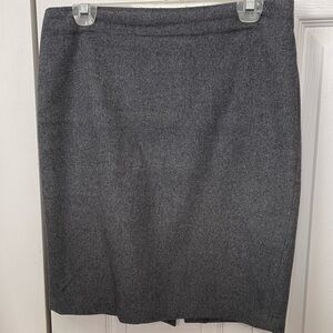Women’s lined wool pencil skirt